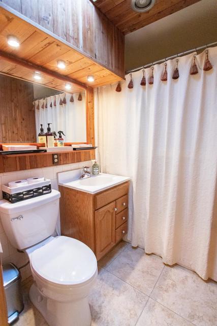 3216 Fair Oaks Ln, Spring Valley CA: https://media.crmls.org/mediaz/e0d86094-abe8-41f1-8f5e-1377071a631a.jpg