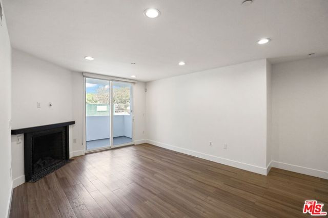 833 Edinburgh, Los Angeles CA: https://media.crmls.org/mediaz/e0d901f6-dfa7-461e-9cce-febf6eb139d9.jpg
