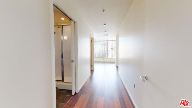 1155 S Grand Avenue, Los Angeles CA: https://media.crmls.org/mediaz/e0d93f30-d217-45d9-97bd-314703dc35f3.jpg