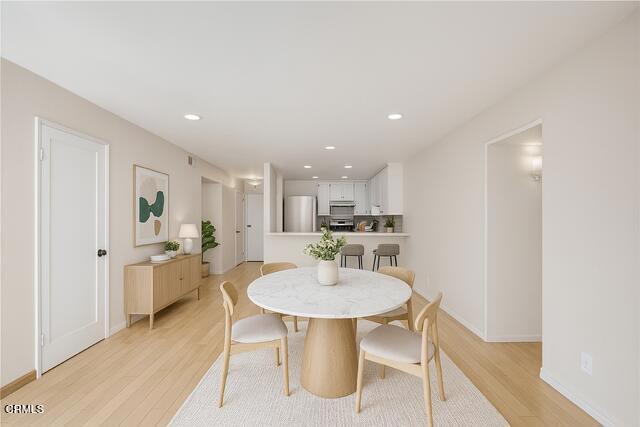 Detail Gallery Image 7 of 27 For 1940 N Highland Ave #10,  Los Angeles,  CA 90068 - 2 Beds | 2 Baths