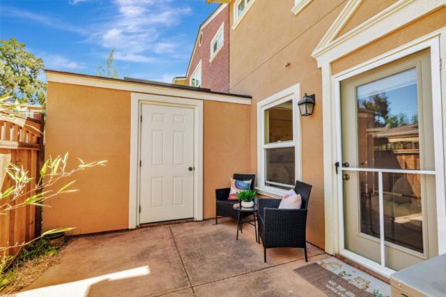 865 Carlisle Way, Sunnyvale CA: https://media.crmls.org/mediaz/e0da0a4b-cfda-4a4c-904b-ab6ad7892753.jpg