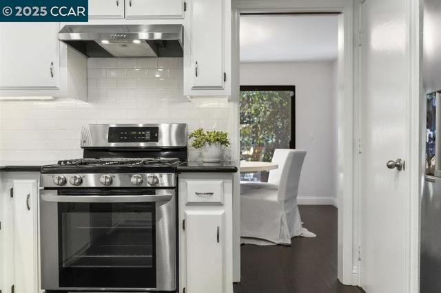 955 Camino Verde Cir, Walnut Creek CA: https://media.crmls.org/mediaz/e0da53b1-e873-4e61-a21f-35e216829916.jpg