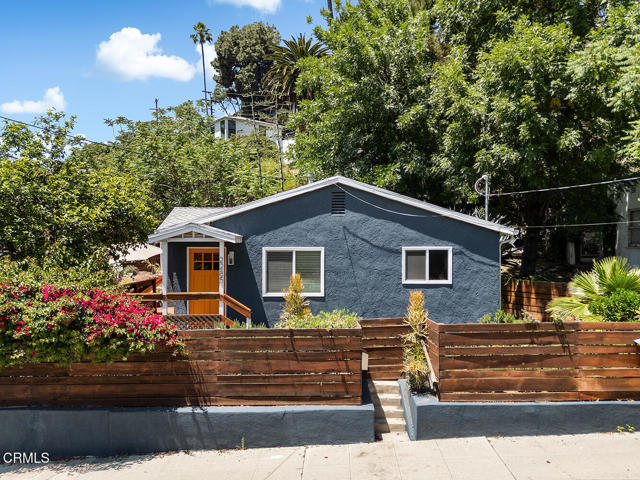 Detail Gallery Image 1 of 1 For 2285 Moss Ave, Los Angeles,  CA 90065 - 2 Beds | 3 Baths