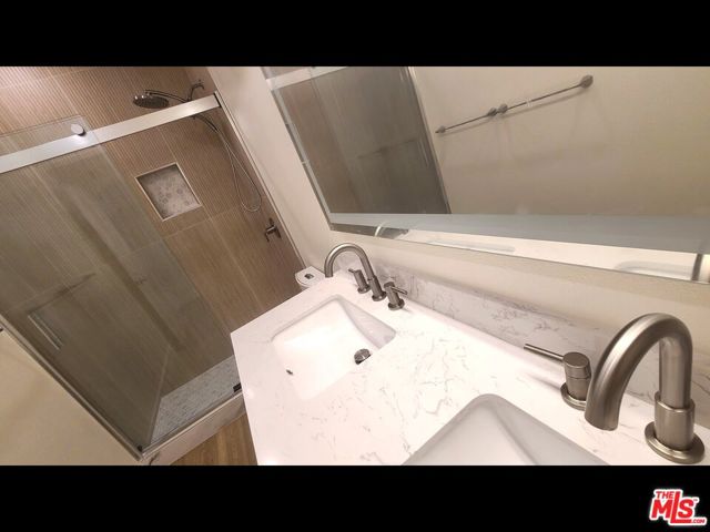 1818 Glendon Avenue, Los Angeles CA: https://media.crmls.org/mediaz/e0dbab88-b554-4f55-8201-a91e5d6cec6c.jpg