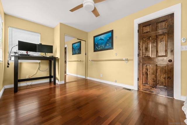 4685 Long Branch Ave, San Diego CA: https://media.crmls.org/mediaz/e0ddc588-0786-42fe-8857-6b5e32291feb.jpg