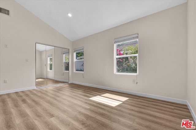 13964 La Maida Street, Sherman Oaks CA: https://media.crmls.org/mediaz/e0de4e56-b523-4be3-ac3e-29801c7c4466.jpg