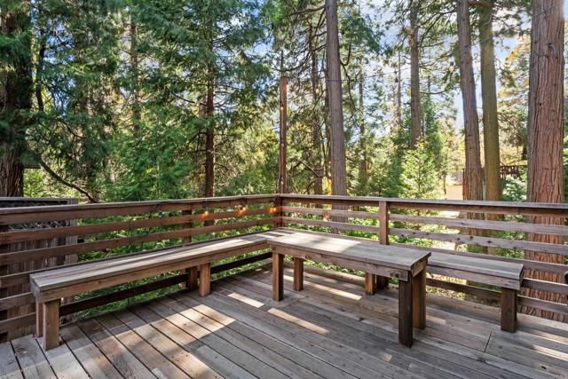 Detail Gallery Image 24 of 30 For 252 Crest Circle Drive, Lake Arrowhead,  CA 92352 - 3 Beds | 2 Baths