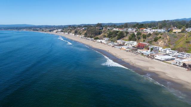 619 Beach Drive, Aptos CA: https://media.crmls.org/mediaz/e0de7b21-094d-42ed-9c08-1ce48e8b1af9.jpg