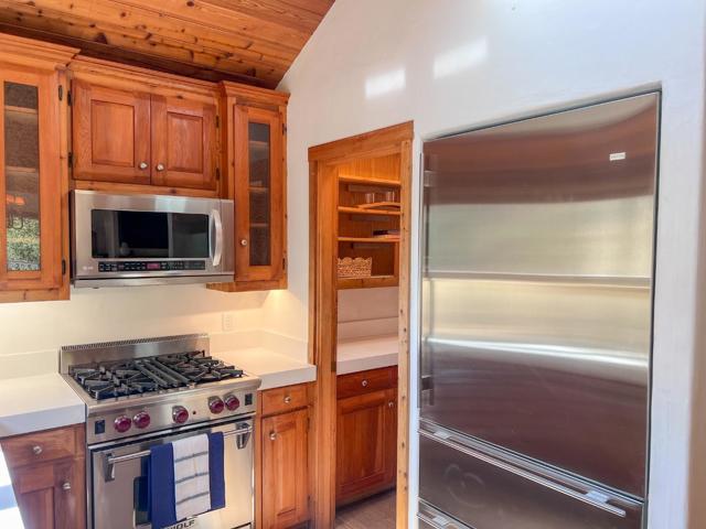 442 Corral De Tierra Road, Salinas CA: https://media.crmls.org/mediaz/e0dff9e8-76b1-45e7-9343-4a4949006a76.jpg