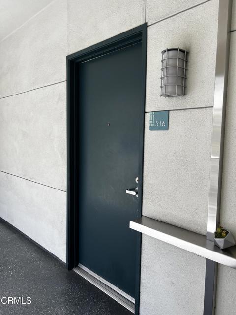630 W 6th Street, Los Angeles CA: https://media.crmls.org/mediaz/e0e13cfd-f9dc-4ed3-a11a-c1fd7cbd3a10.jpg