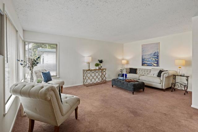 1103 Presidio Boulevard, Pacific Grove CA: https://media.crmls.org/mediaz/e0e144d6-3810-43d7-9415-6ca2f043321d.jpg