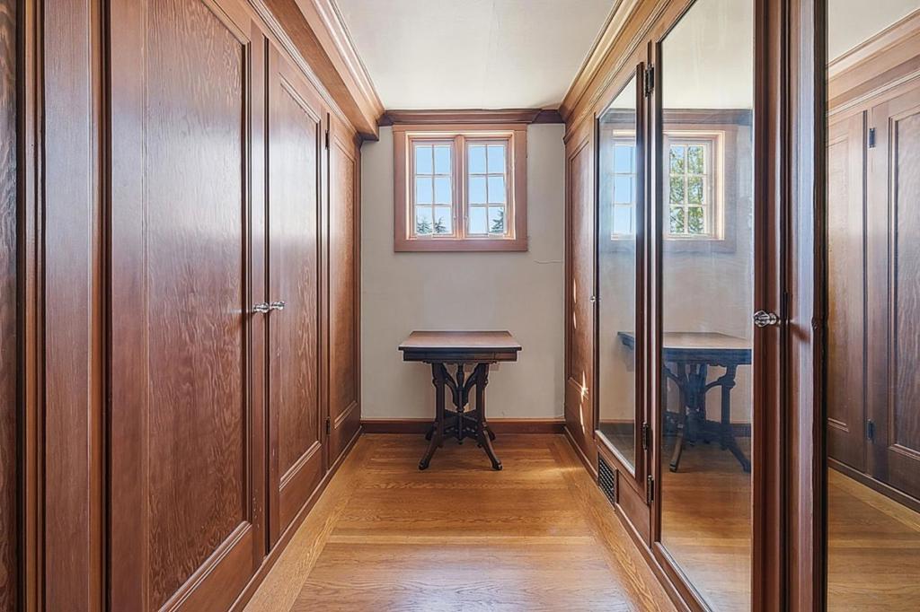 https://media.crmls.org/mediaz/e0e14e05-193d-4231-a3d6-6bc611dfd98c.jpg?preset=X-Large