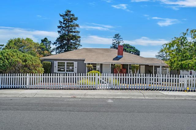 443 Lomita Avenue, Millbrae CA: https://media.crmls.org/mediaz/e0e167fe-da6a-4496-a88b-77d2472458ac.jpg