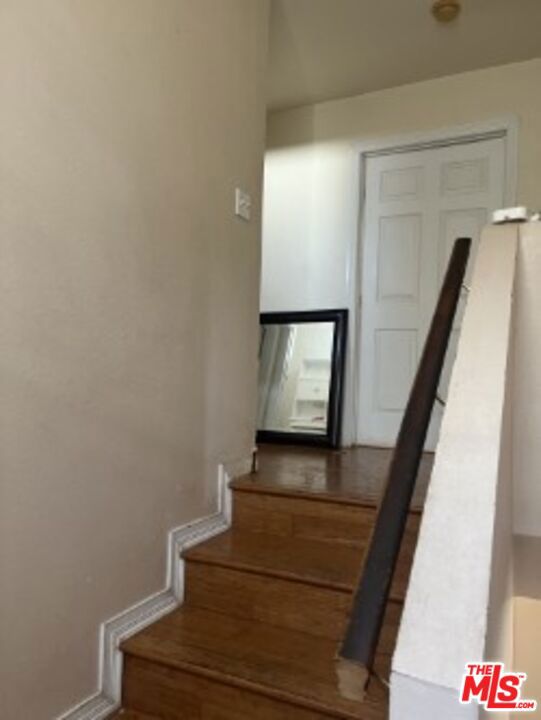 2223 E Oris Street, Compton CA: https://media.crmls.org/mediaz/e0e1ad37-2ae3-4f7e-ada0-66bafeeb05f3.jpg