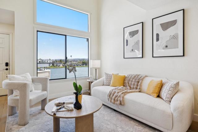 2309 Vista Del Mar, San Mateo CA: https://media.crmls.org/mediaz/e0e2cbc1-4d8b-4925-bde0-467999124fbd.jpg