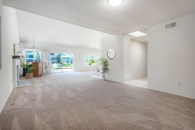 Detail Gallery Image 7 of 34 For 4619 Park Dr, Carlsbad,  CA 92008 - 2 Beds | 2 Baths