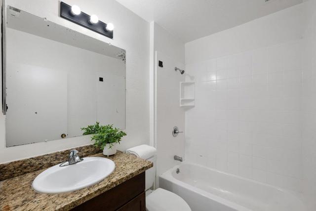 639 Douglas Avenue, Redwood City CA: https://media.crmls.org/mediaz/e0e49b0d-a7db-428d-991c-0924d7df0a85.jpg