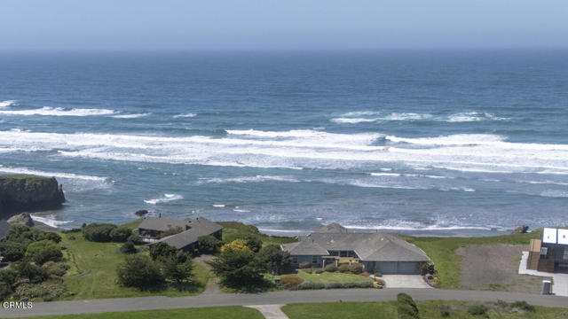 Detail Gallery Image 5 of 38 For 32854 Ocean Meadows Cir, Fort Bragg,  CA 95437 - 3 Beds | 4 Baths