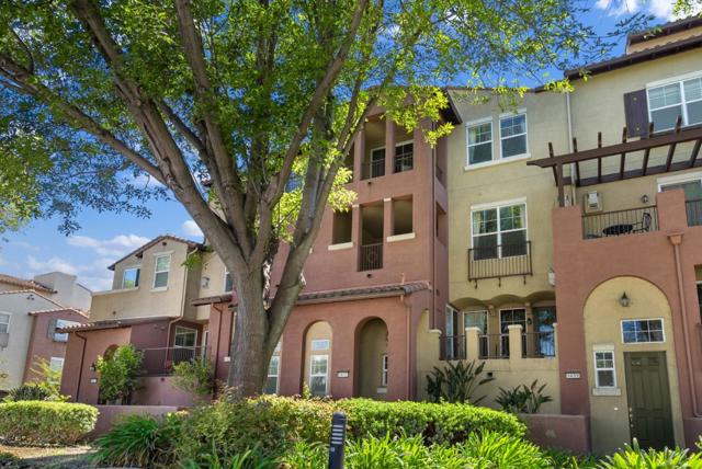 1437 Marcello Drive, San Jose CA: https://media.crmls.org/mediaz/e0e66a94-8fe8-470e-8c65-b5d080be21df.jpg