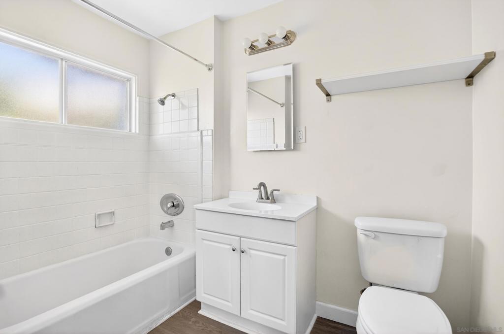 2324 Chatsworth - photo 11