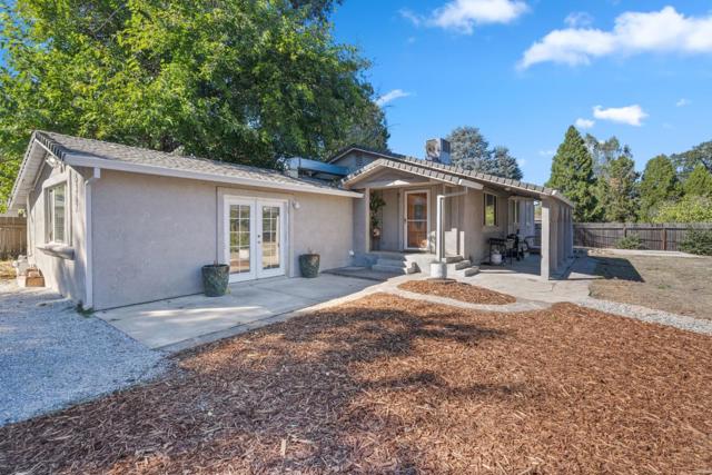 5367 Rosswood Lane, Redding CA: https://media.crmls.org/mediaz/e0e6dfcf-14c7-49ac-aa80-66144eb22395.jpg