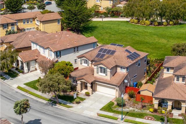 4785 Sea Crest Drive, Seaside CA: https://media.crmls.org/mediaz/e0e7115b-a72f-4d30-b74d-3ce6eb47c306.jpg