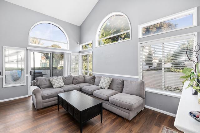 Detail Gallery Image 3 of 40 For 29495 Cara Way, Temecula,  CA 92591 - 3 Beds | 3 Baths