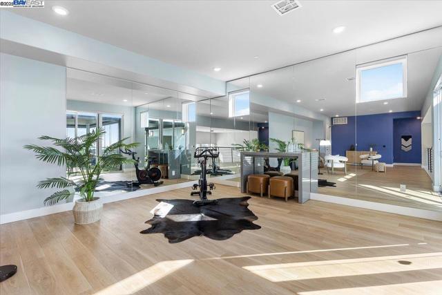 2250 Kilowatt Way, Fremont CA: https://media.crmls.org/mediaz/e0e77d0a-c4c1-437d-bb64-ce49a31968e9.jpg