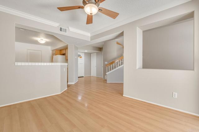 Detail Gallery Image 10 of 37 For 421 S Rosemary Ln, Anaheim Hills,  CA 92808 - 2 Beds | 2/1 Baths