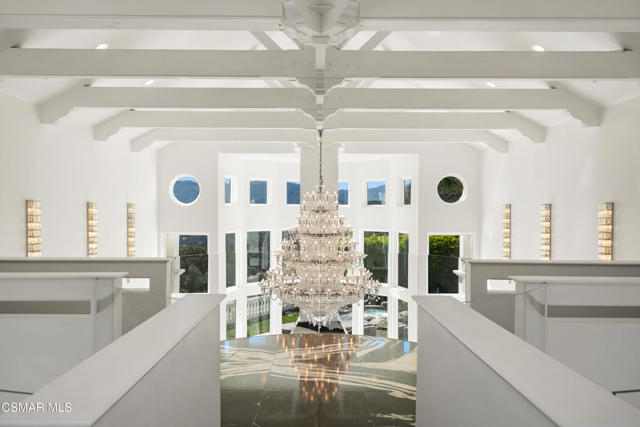 25665 Mulholland Highway, Calabasas CA: https://media.crmls.org/mediaz/e0e9f9b0-8c38-4c07-9a00-8db9d3f15943.jpg