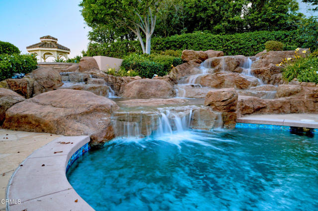 11848 Presilla Road, Camarillo CA: https://media.crmls.org/mediaz/e0ea4352-1e8e-4bef-8462-e98d23a50590.jpg