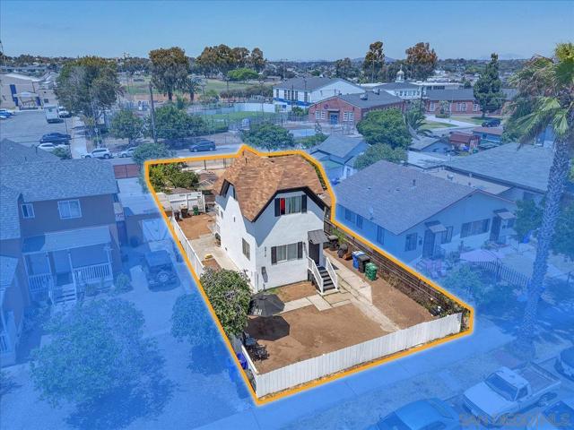 2912 Logan Avenue, San Diego CA: https://media.crmls.org/mediaz/e0ea7360-5f10-4876-bf85-38a21299beeb.jpg