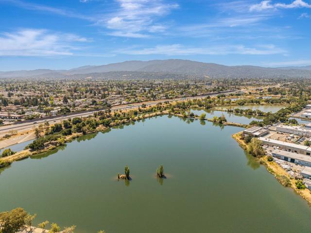 1040 Longfellow Avenue, Campbell CA: https://media.crmls.org/mediaz/e0ea89c2-c9da-4aa1-a8a9-f0114da5dbd8.jpg