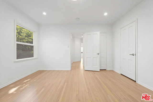 11347 CASHMERE Street, Los Angeles CA: https://media.crmls.org/mediaz/e0ea8d96-3cd6-47e9-ae2c-604fbe98ddd7.jpg