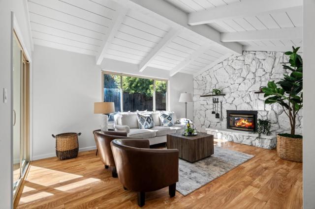 1425 Cedar Place, Los Altos CA: https://media.crmls.org/mediaz/e0eac94e-7747-4684-85a4-dcd3724df7f3.jpg
