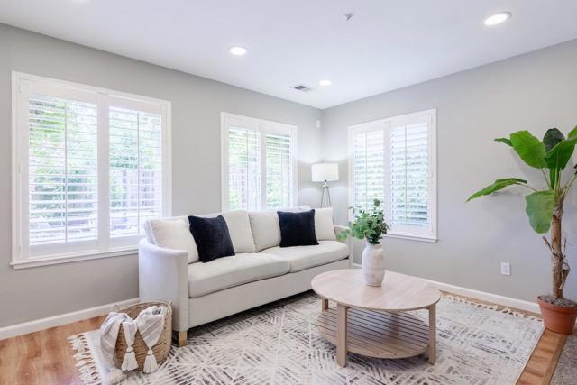 141 Navigator Drive, Scotts Valley CA: https://media.crmls.org/mediaz/e0ecb230-fb93-4369-a48b-223e627ba45b.jpg