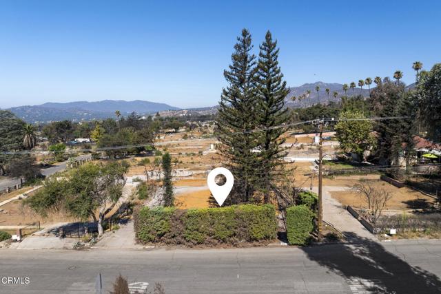 2975 Santa Anita Avenue, Altadena CA: https://media.crmls.org/mediaz/e0eccfb7-dea5-4b67-acea-87deb077ed3d.jpg
