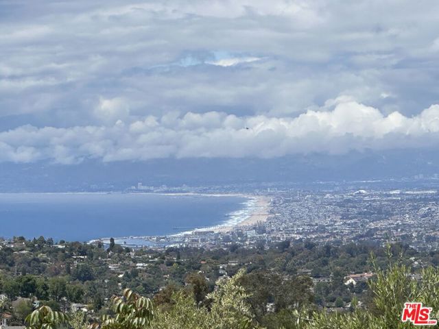 30 Portuguese Bend Road, Rolling Hills, California 90274, 4 Bedrooms Bedrooms, ,4 BathroomsBathrooms,Residential,Sold,Portuguese Bend,25552299