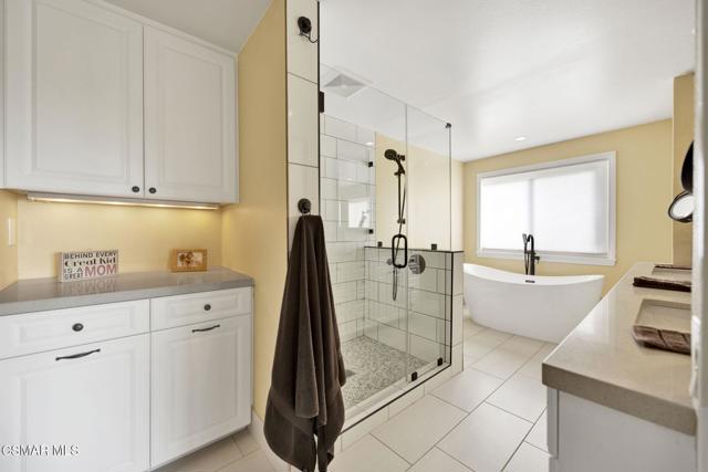 4022 Avenida Verano, Thousand Oaks CA: https://media.crmls.org/mediaz/e0ed3480-bc25-4f74-9f76-2b862fb8508b.jpg