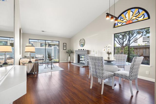 3525 Mcsherry Way, Alameda CA: https://media.crmls.org/mediaz/e0ed9e0f-d601-478c-9890-c9a48abc36d7.jpg