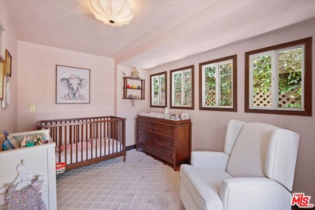 6119 Del Valle Drive, Los Angeles CA: https://media.crmls.org/mediaz/e0eda5a7-b6d9-4768-8c36-b721ccc49945.jpg