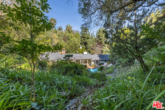 Image 64 of 72 For 10686 Somma Way