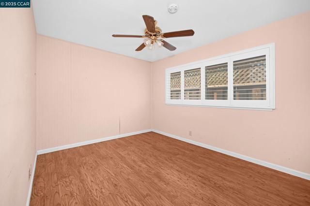 1236 Sherlock Way, Concord CA: https://media.crmls.org/mediaz/e0efe7b0-a5a7-452e-848e-dd424f62731c.jpg