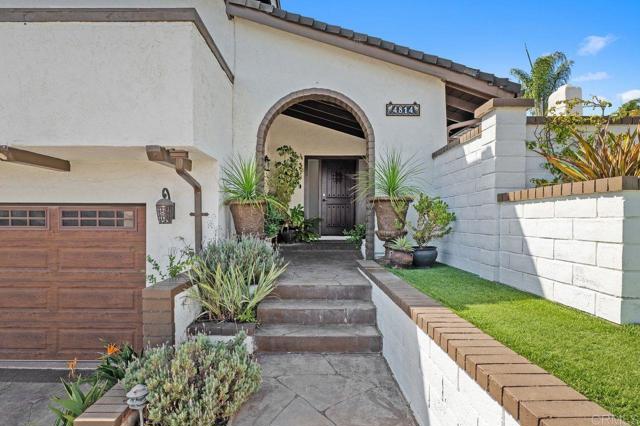 4814 Refugio Avenue, Carlsbad CA: https://media.crmls.org/mediaz/e0f00033-04e6-4983-843d-528d44eecf17.jpg
