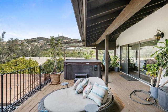 1379 Sunny Heights Road, Fallbrook CA: https://media.crmls.org/mediaz/e0f00327-e8f8-4356-ad9e-95082a552132.jpg