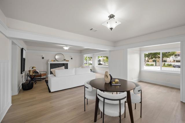 Detail Gallery Image 4 of 51 For 311 B Ave, Coronado,  CA 92118 - 3 Beds | 2 Baths