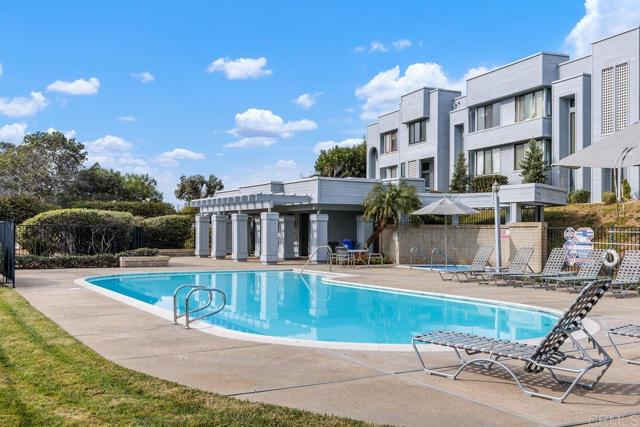 Detail Gallery Image 21 of 23 For 853 America Way, Del Mar,  CA 92014 - 2 Beds | 1/1 Baths