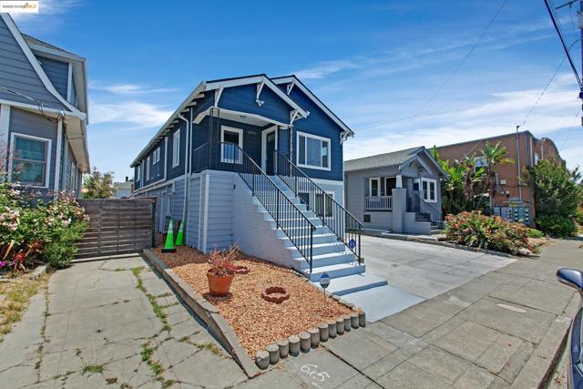 2906 Adeline St, Oakland CA: https://media.crmls.org/mediaz/e0f295cd-011c-4e6a-aa11-b8e52628be67.jpg