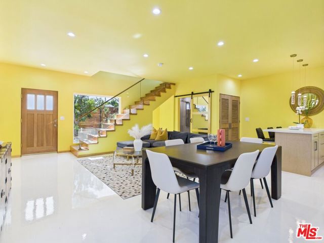 17660 Martha Street, Encino CA: https://media.crmls.org/mediaz/e0f2c8cf-48d5-4375-a8c4-409f5a228c3d.jpg