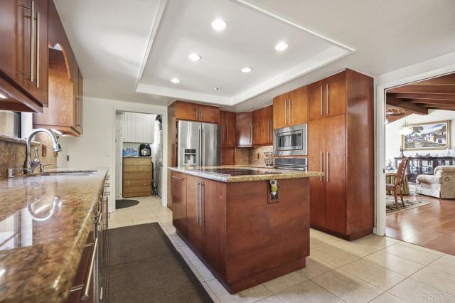 Image 3 of 43 For 39295 De Luz Road